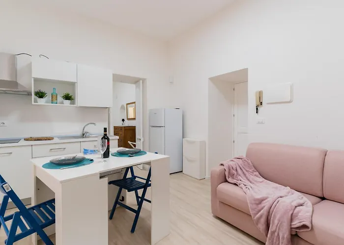 Penelope House Historyc Center *