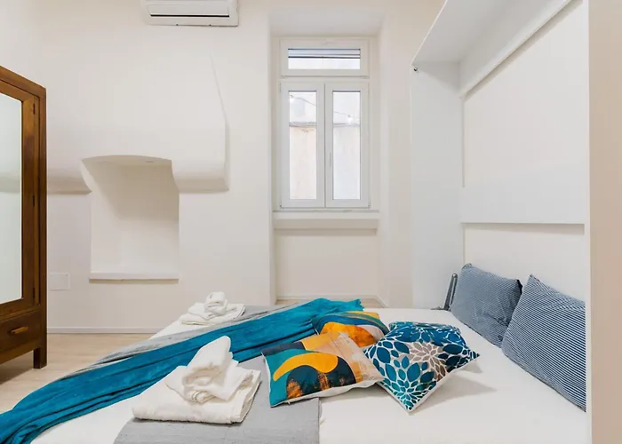 Penelope House Historyc Center *