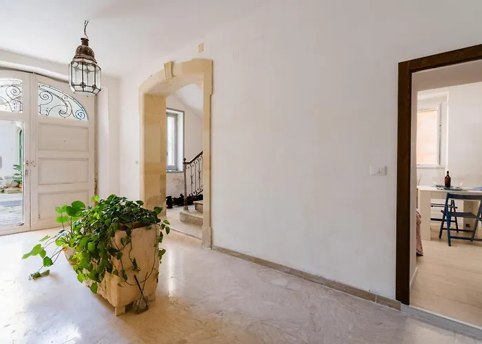 Penelope House Historyc Center