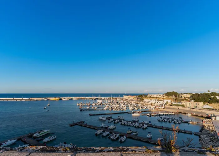 Penelope House Historyc Center 펜션 *